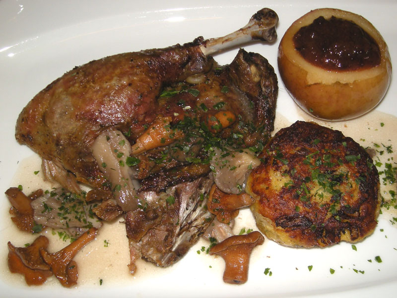 .. gans mit erdpfellaibchen und bratapfel