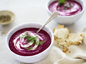 .. rote r�bensuppe mit kren
